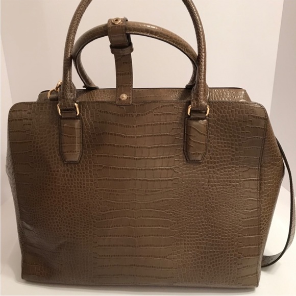 HENRI BENDEL CROCODILE CARRY-ON LUGGAGE SET - Picture 3 of 16